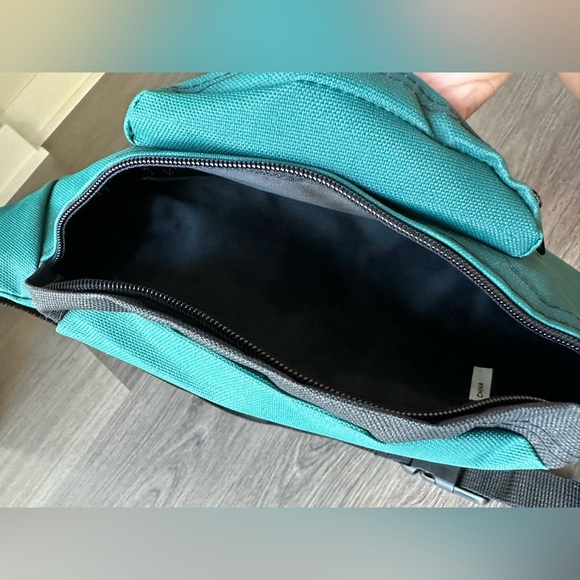 Ashten Product Waist Bag - Picture 2 of 4